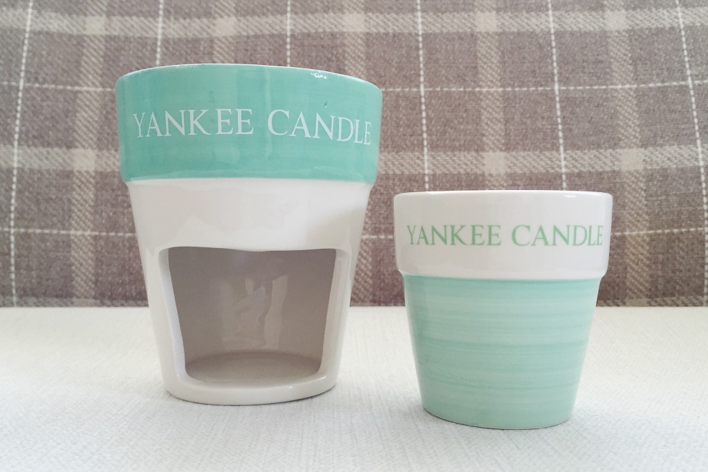 Yankee Candle wax burner and votive holder
