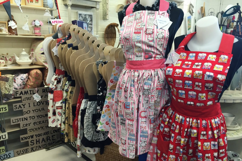 Molly's Den vintage aprons for sale