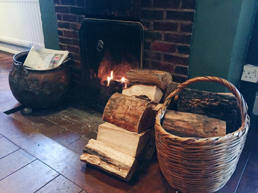 The Black Swan Monxton fireplace