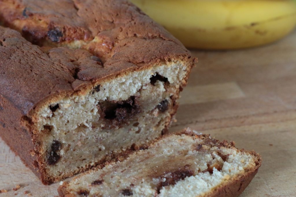 Chocolate chip cinnamon banana bread