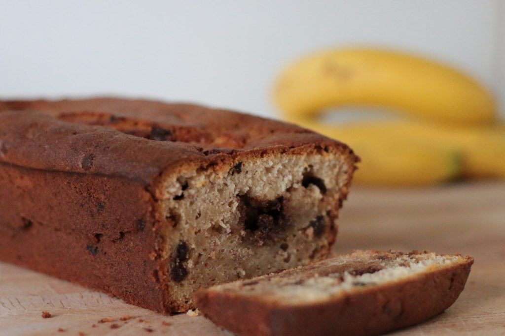 Chocolate chip cinnamon banana bread