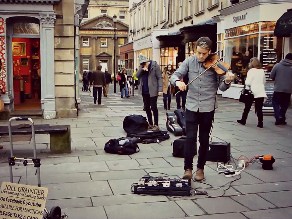 Joel Grainger violin looping in Bath.